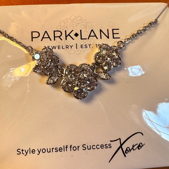 Park Lane sparkle box - Picture 2 of 3